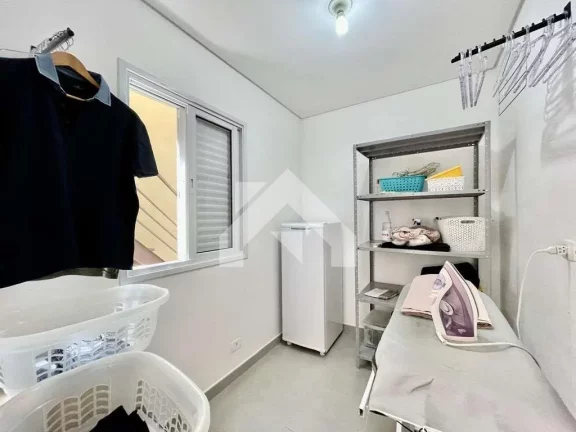 Imagem Casa de Condomínio em Chácara Moinho Velho - Carapicuíba