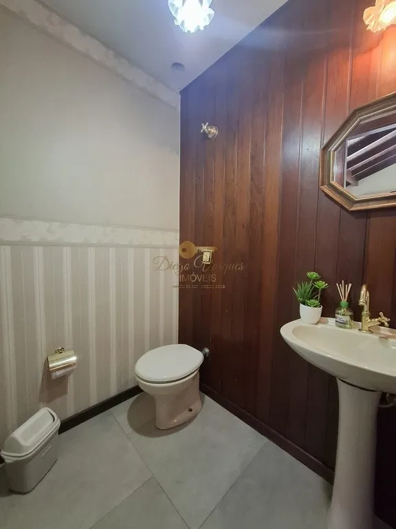 Imagem Casa para Venda em Teresópolis / RJ no bairro Fazendinha