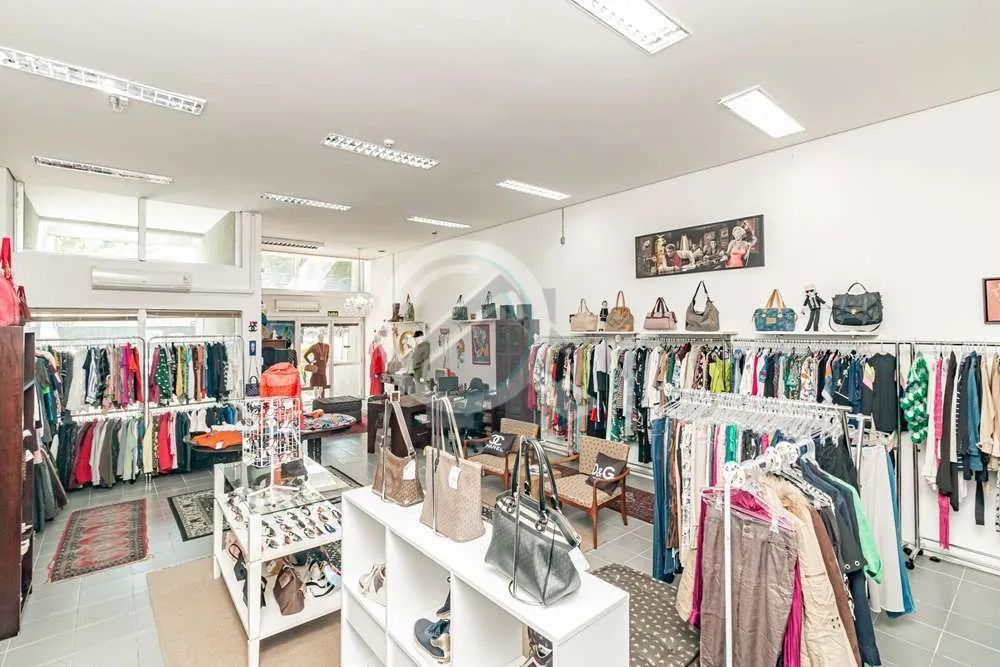 Imagem A região do Moinhos de Vento, onde esta loja comercial está localizada, é uma das mais charmosas ...