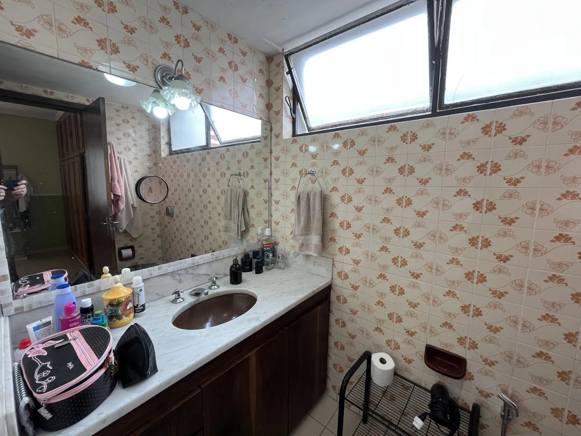Imagem Apartamento de dois quartos com suíte no bairro Menino Deus em Porto Alegre