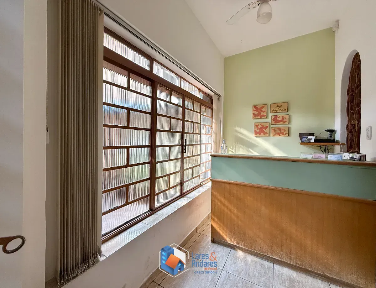 Imagem Casa comercial para venda em Interlagos, 187m²
