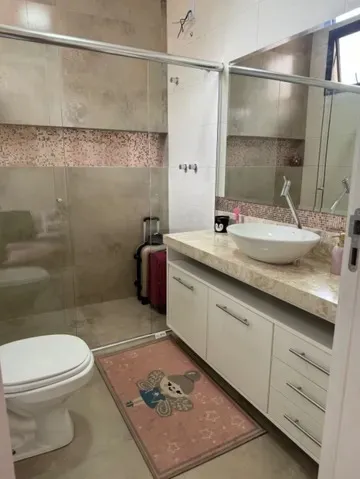 Imagem Lindo Sobrado à Venda em Condomínio Fechado em Sorocaba - 3 Suítes, Espaço Gourmet e Energia Solar