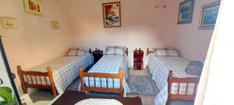Imagem CASA EM 2 LOTES COM 5 DORMITÓRIOS E PISCINA