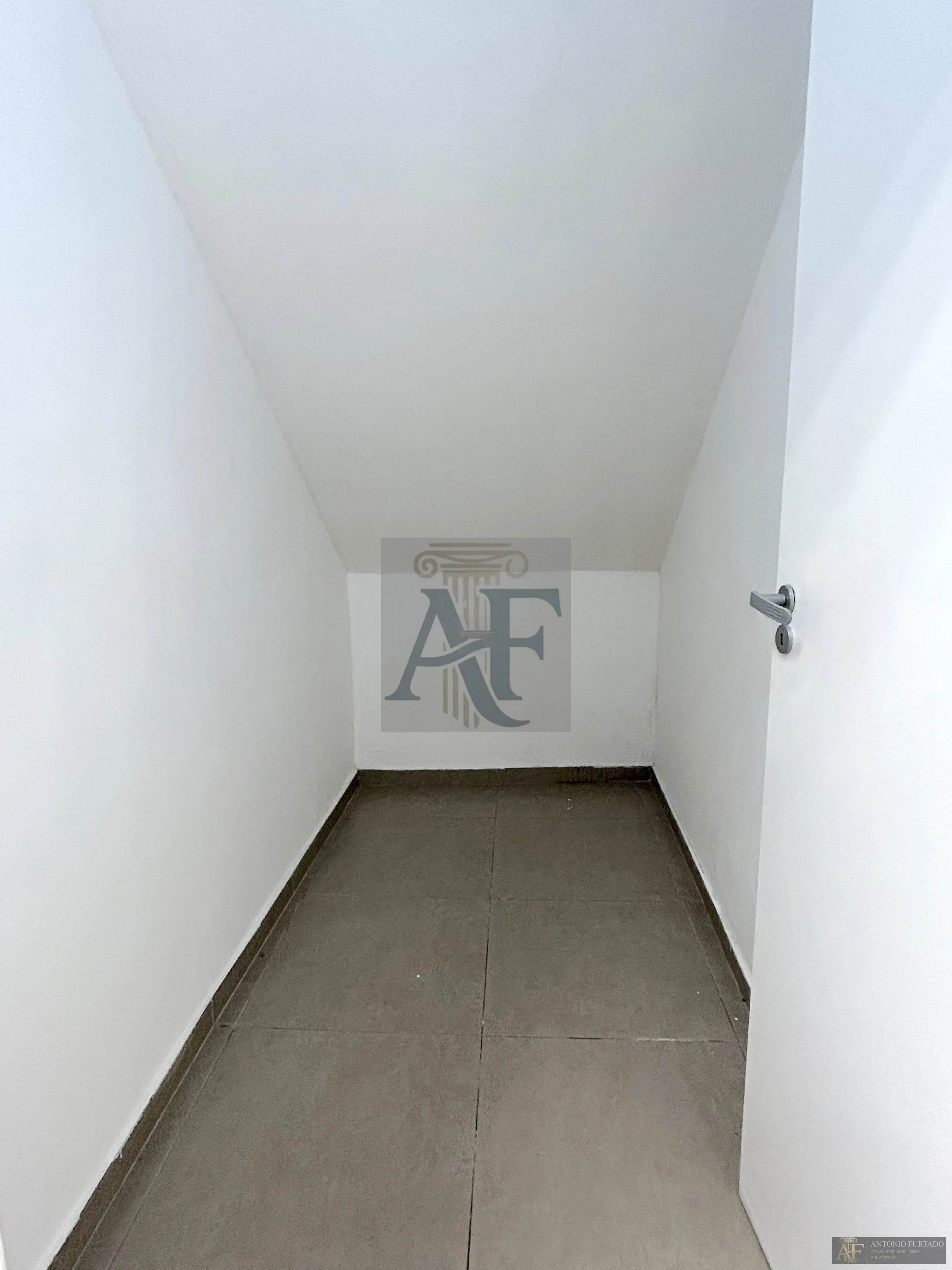 Imagem Comercial para alugar em Jardim Avelino, São Paulo