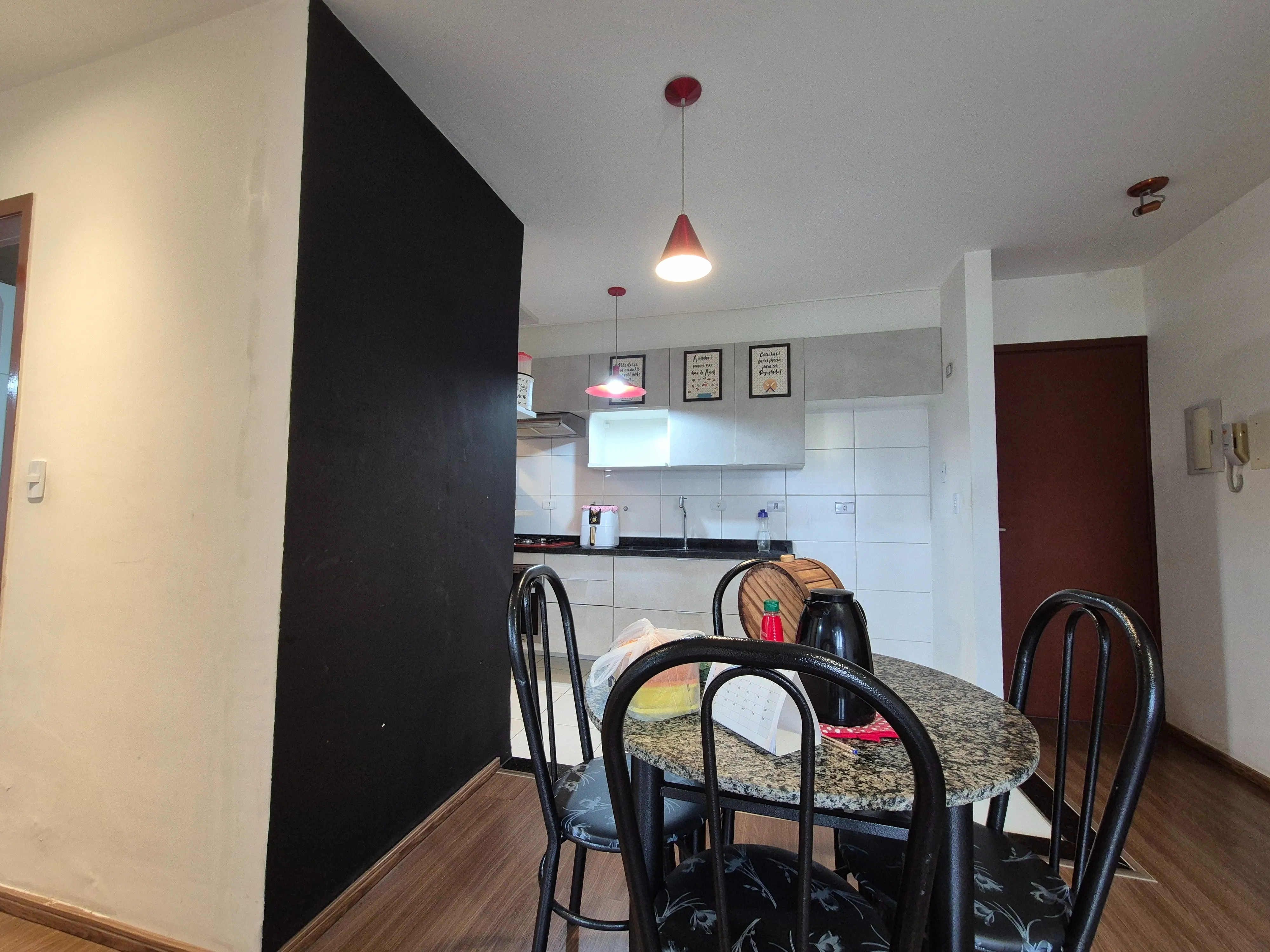 Imagem Apartamento à venda no Jardim São Carlos, Sorocaba, 51 m², 2 dormitórios, varanda, andar alto, vista livre, lazer completo e próximo ao Campolim