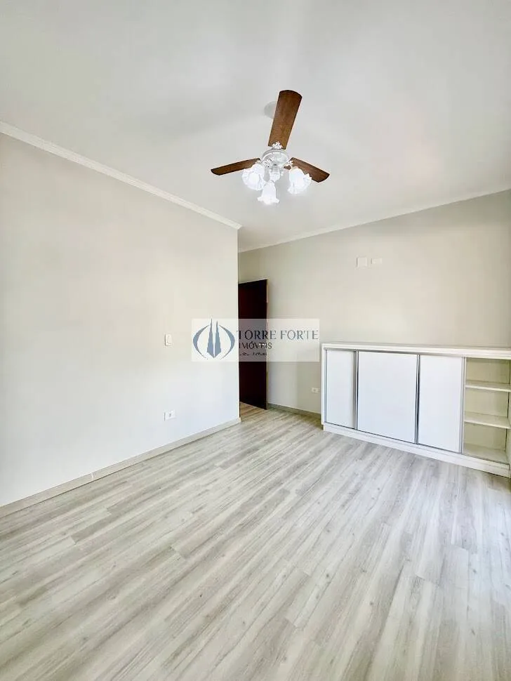 Imagem Linda cobertura com 168 m², 3 dormitórios sendo 1 suíte, 2 vagas de garagem