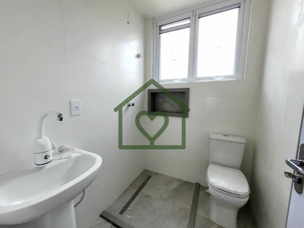Imagem Apartamento totalmente reformado com 01 dormitório e 02 vagas de garagem próximo à PUC, bairro Ja...