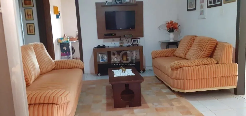 Imagem Casa para Venda - 80m², 3 dormitórios, 2 vagas - Espirito Santo