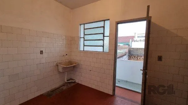Imagem Casa/Sobrado com apartamento e loja, estacionamento, a venda no Bairro Jardim Itu