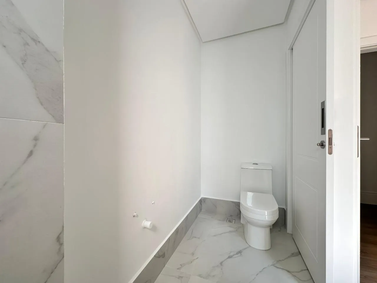 Imagem Apartamento à venda com 185m2 por R$ 3.300.000,00