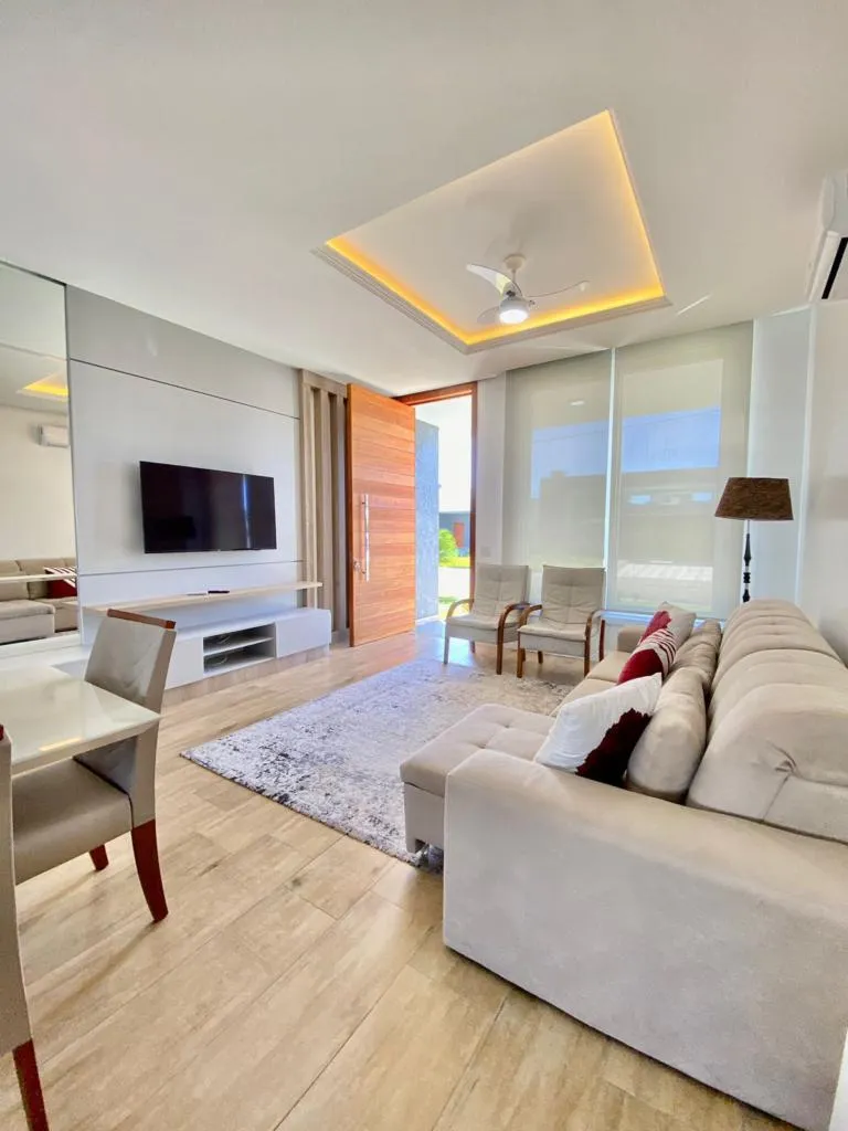 Imagem Casa em Condominio 4 Dormitórios - Bairro --