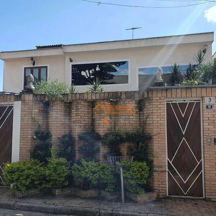 Foto do imóvel Sobrado com 5 dormitórios à venda, 326 m² por R$ 1.520.000,00 - Vila Yaya - Guarulhos/SP