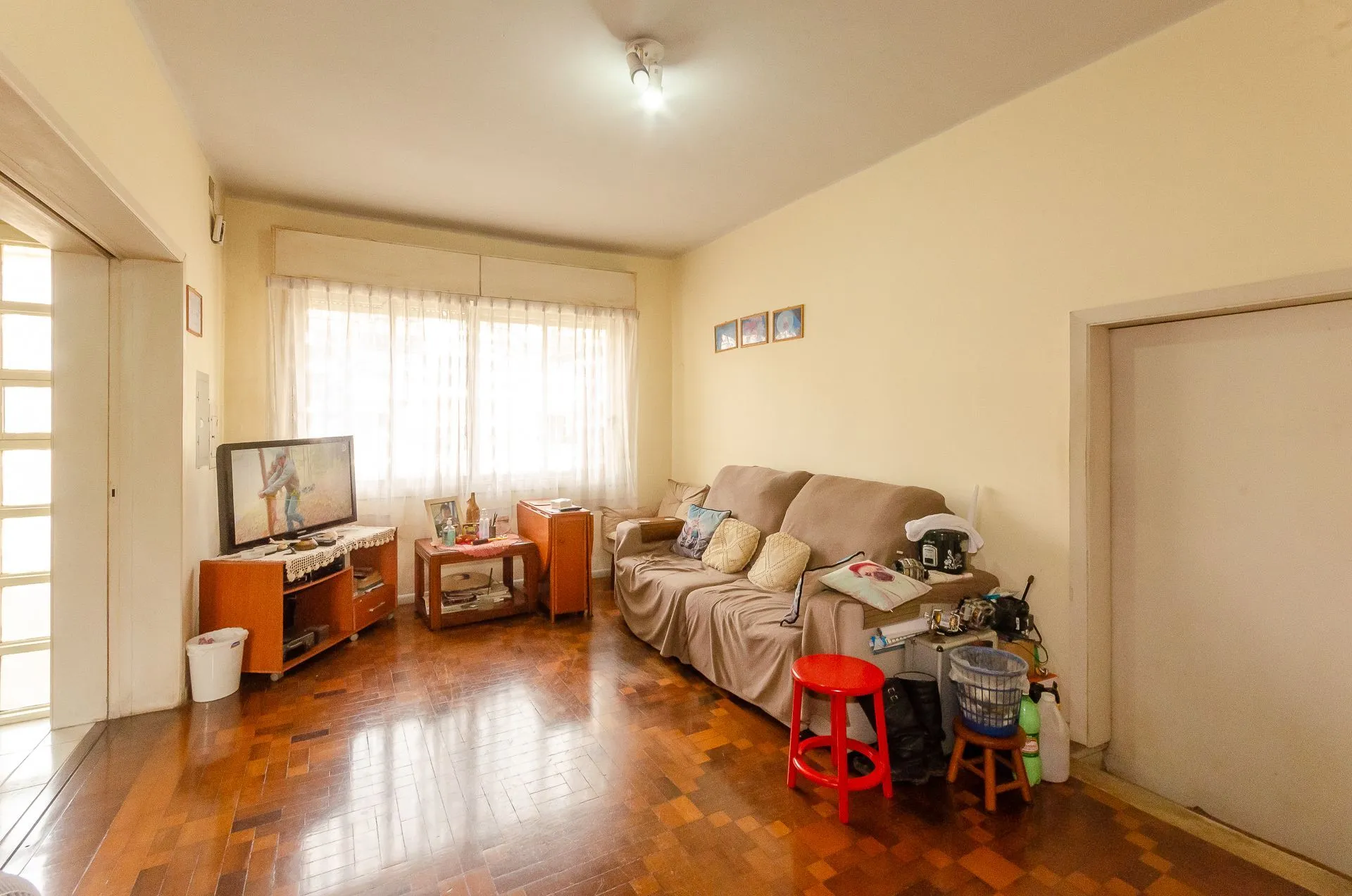 Imagem Ampla casa no bairro Petrópolis