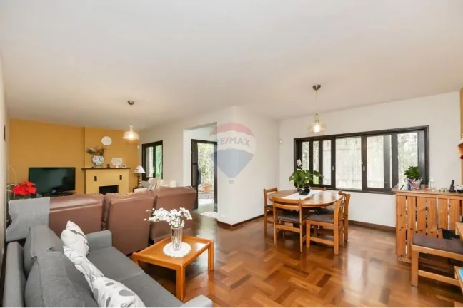 Imagem Casa Térrea bem localizada no jardim prudência com 3 Dormitórios sendo 1 Suíte, 3 Vagas Garagem.