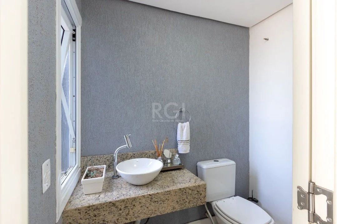 Imagem Casa para Venda - 168m², 3 dormitórios, sendo 1 suites, 2 vagas - Imperial Park