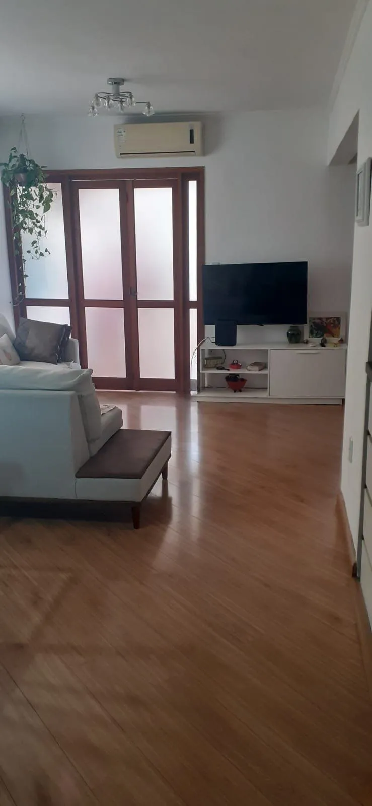 Imagem Apartamento de 2 dormitorios á venda no Bairro Cristal - Porto Alegre