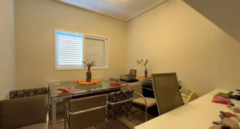 Imagem Casa Sobrado, 3 Dormitórios ( 1 Suíte), 4 Vagas, Terras do Vale - Caçapava.