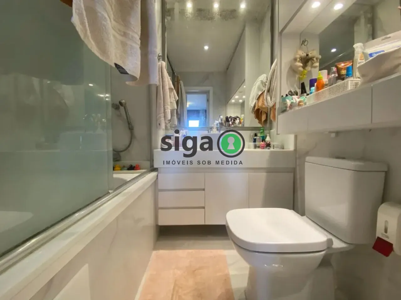 Imagem Apartamento com 3 Quartos à venda, 187m² - Campo Belo
