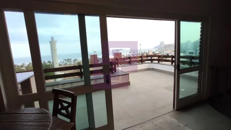 Imagem Casas / Sobrado na cidade de Guarujá