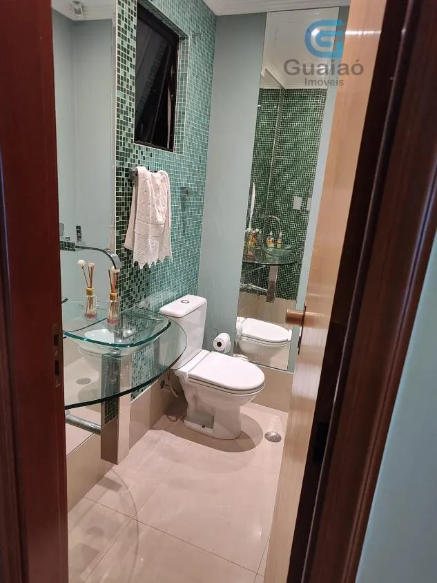 Imagem VENDO LINDO E AMPLO APARTAMENTO COM 03 DORMITÓRIOS E 02 VAGAS DE GARAGEM NO EMBARÉ, SANTOS