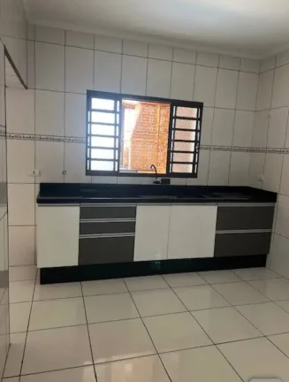 Imagem Espaçosa Casa para locação no Parque Novo Oratório