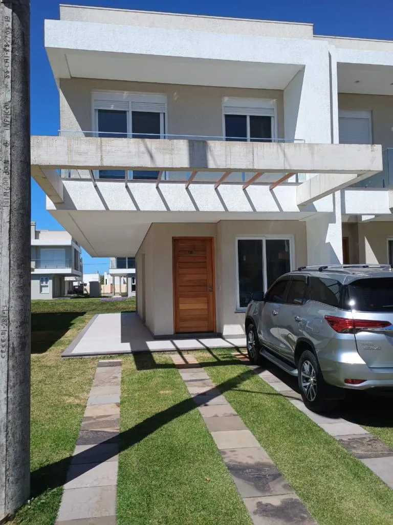 Imagem Casa em Condominio 3 Dormitórios - Bairro Zona Nova