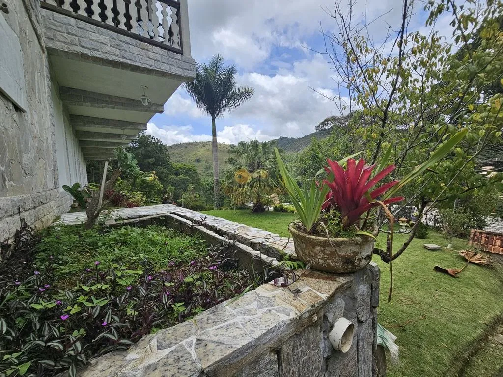 Imagem Casa em Condomínio para Venda em Teresópolis / RJ no bairro Green Valley