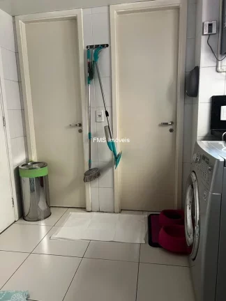 Imagem Apartamento na Vila Suzana, São Paulo-SP: 3 Quartos, 3 Suítes, 2 Salas, 2 Vagas, 191m² de Puro Conforto!