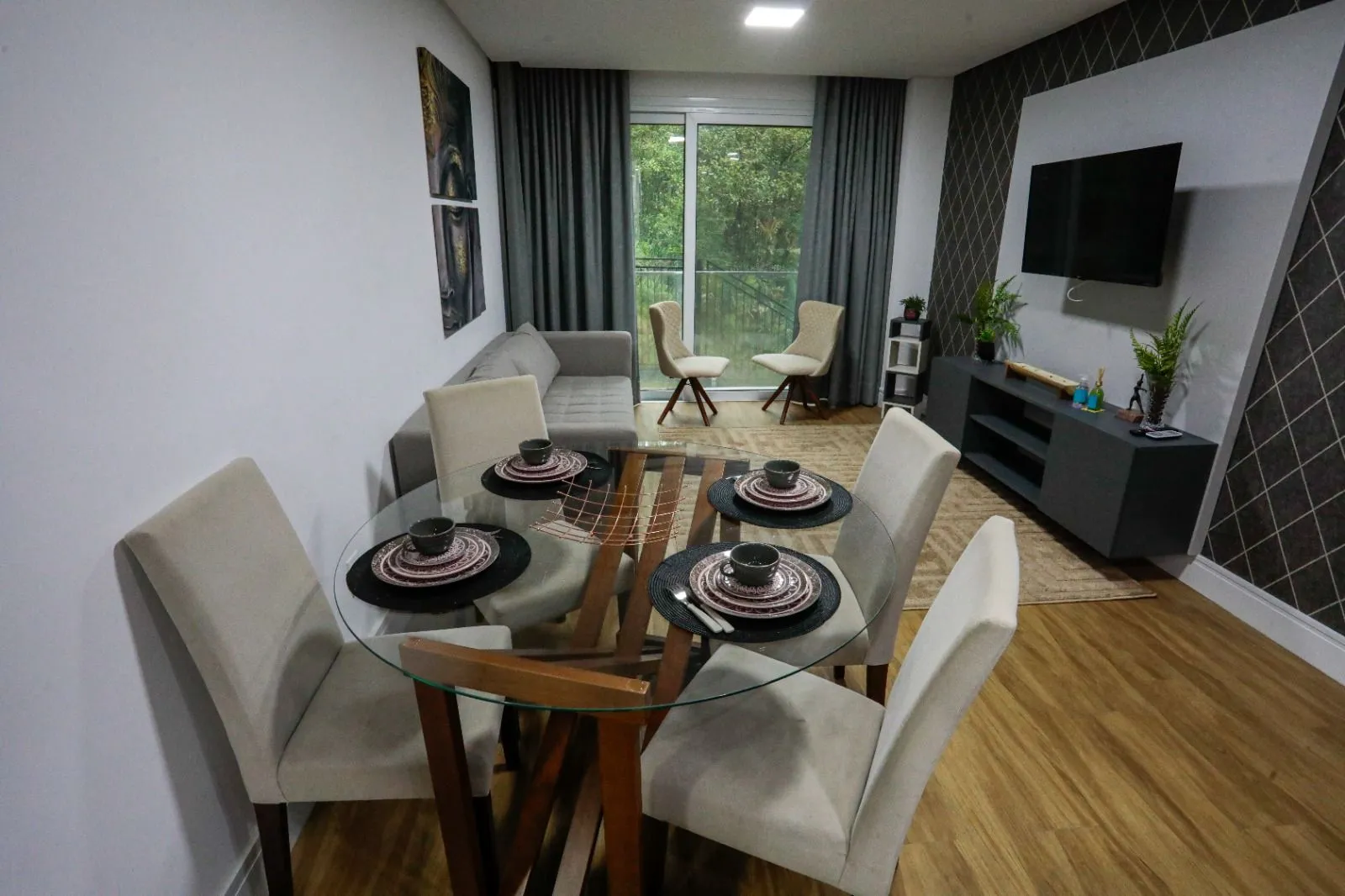 Imagem Apartamento à venda em Gramado, Planalto, com 2 quartos, 72m2