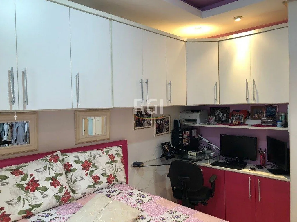 Imagem Apartamento para Venda - 80m², 2 dormitórios, 1 vaga - Menino Deus