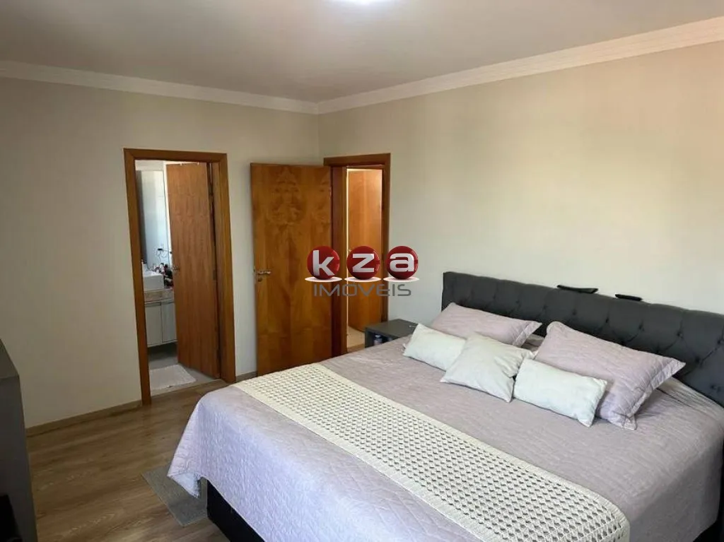 Imagem Imperdível oportunidade: Casa em condomínio à venda em Valinhos-SP, Residencial Vivenda das Pitangueiras - 3 quartos, 1 suíte, 1 sala, 2 banheiros, 4 vagas, 231m²