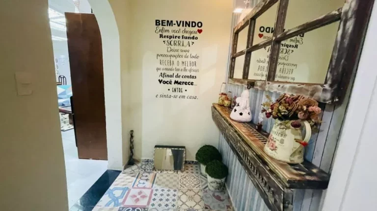 Imagem CASA COM 150 m² - CANTO DO FORTE - PRAIA GRANDE SP