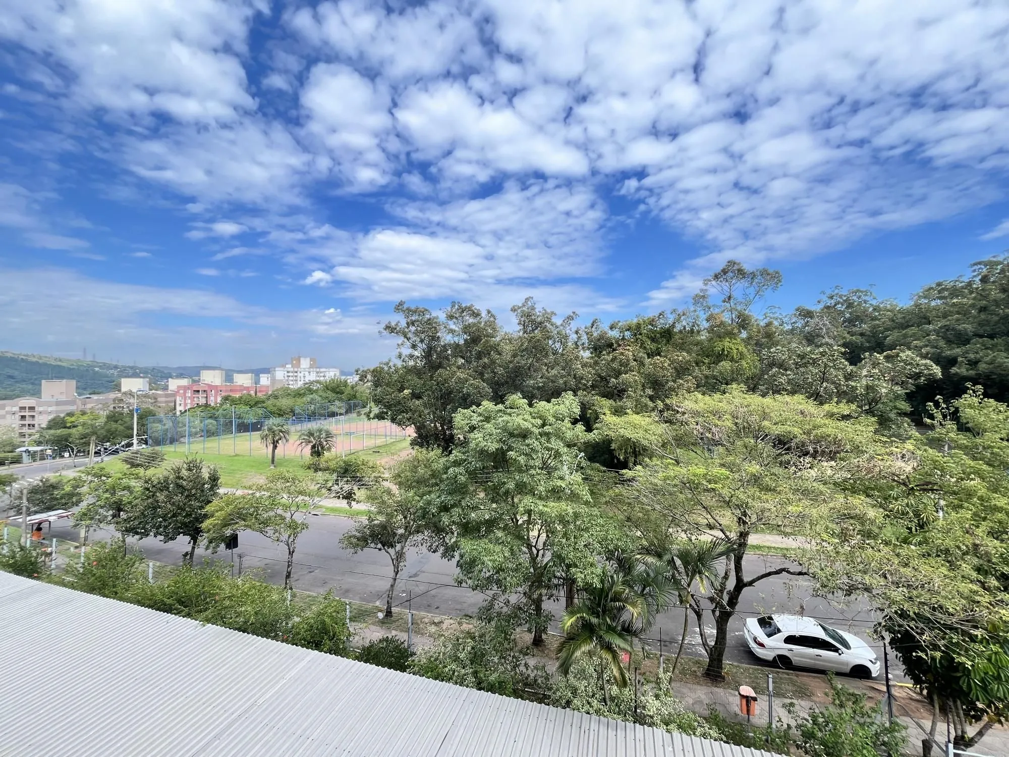 Imagem Apartamento de 2 quartos e 1 vaga de garagem no bairro Jardim Carvalho em POA/RS