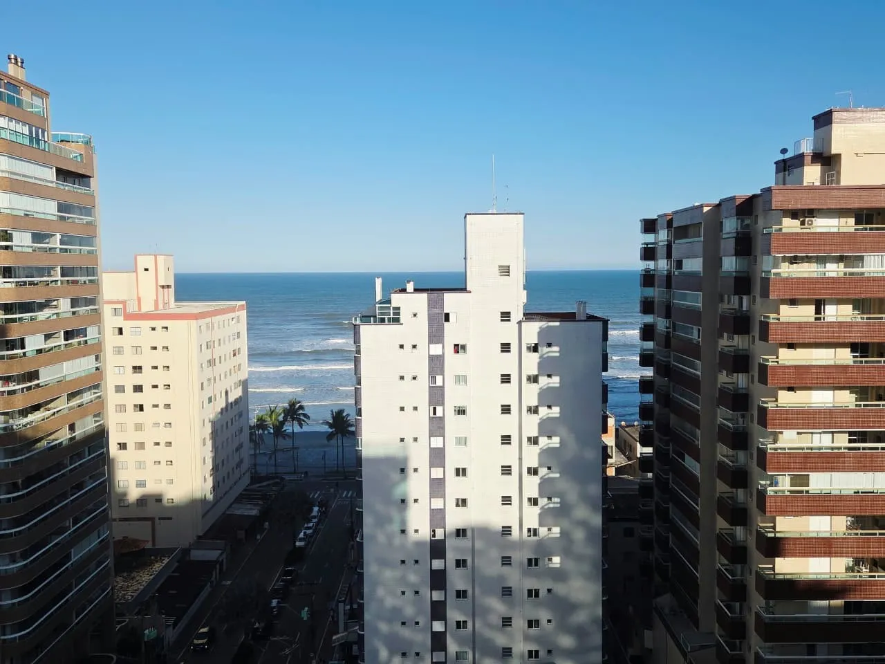 Imagem Apartamento para Venda em Praia Grande, Caiçara, 3 dormitórios, 2 suítes, 1 banheiro, 3 vagas