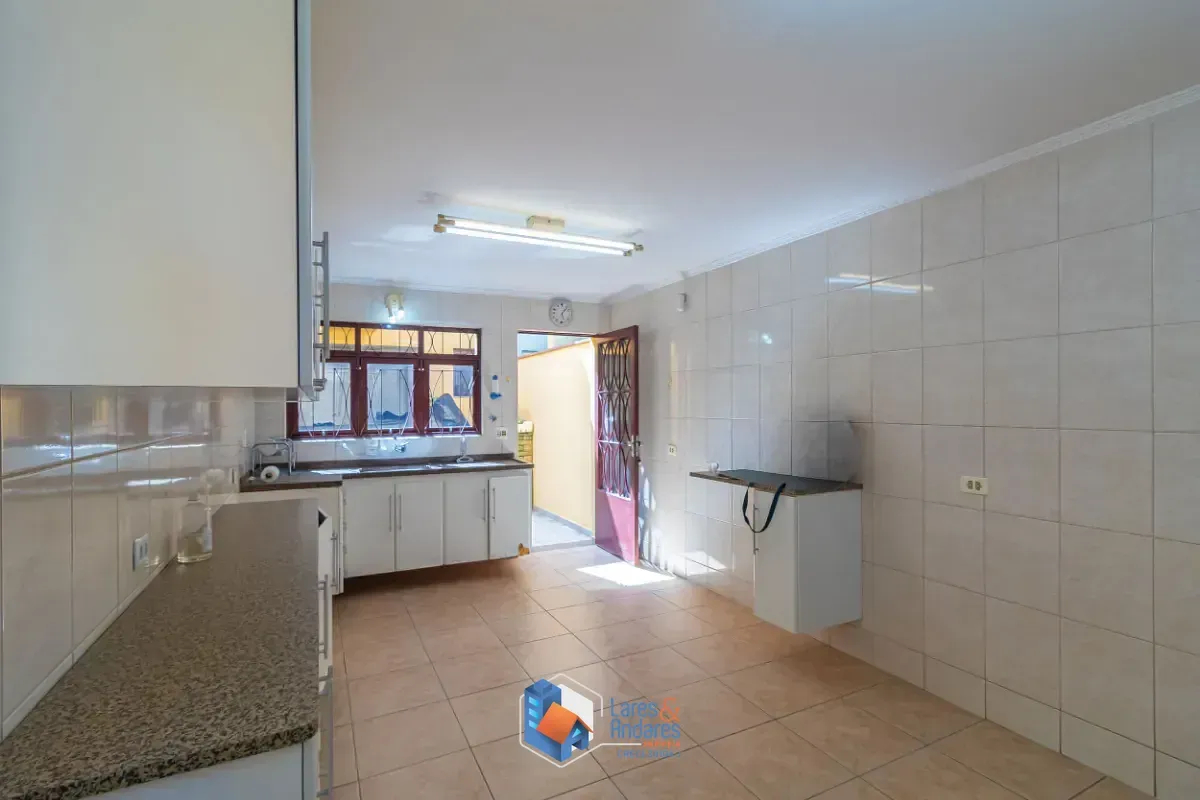 Imagem Sobrado para venda em Vila Romero com 3 quartos, sendo 1 suíte, 177m²