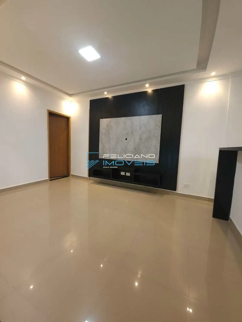 Imagem Casa com 2 quartos, Mirim, Praia Grande - R$ 680 mil, Cod: 5728