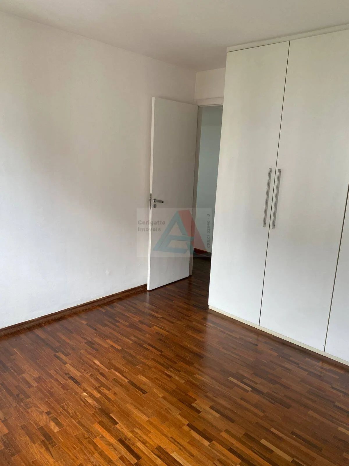 Imagem Apartamento com 2 dormitórios à venda, 61 m² Parque Fongaro