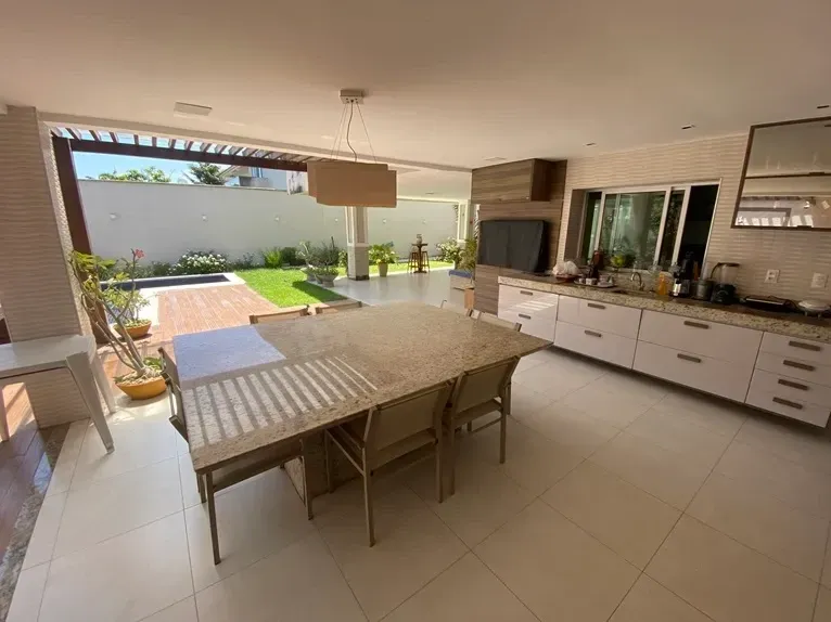 Imagem Casa de Condomínio com 4 Quartos à Venda, 325 m² em De Lourdes - Fortaleza