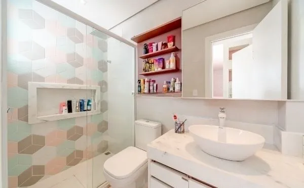 Imagem Uma casa linda dentro de um condomínio fechado, no Lagos de Nova Ipanema.