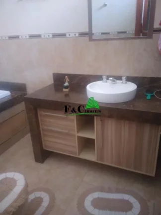 Imagem Casa para Venda em Limeira, Jardim Grêmio, 3 dormitórios, 1 suíte, 1 banheiro, 3 vagas
