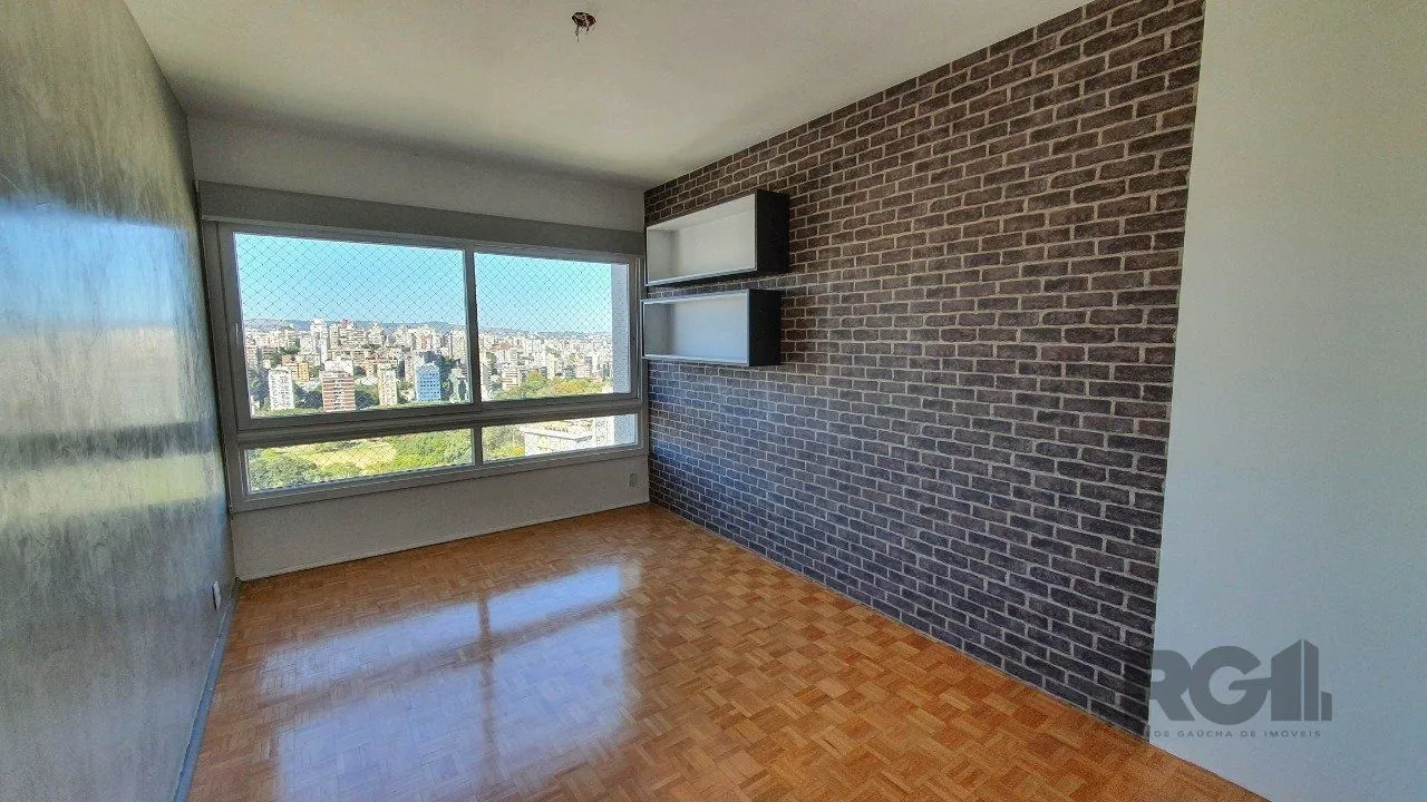 Imagem Apartamento com 4 quartos, vaga de garagem, no bairro Moinhos de Vento, Poa/RS