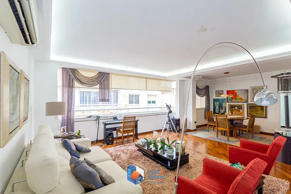 Imagem Casa em condomínio para venda em Planalto Paulista com 4 quartos, sendo 4 suítes, 390m²