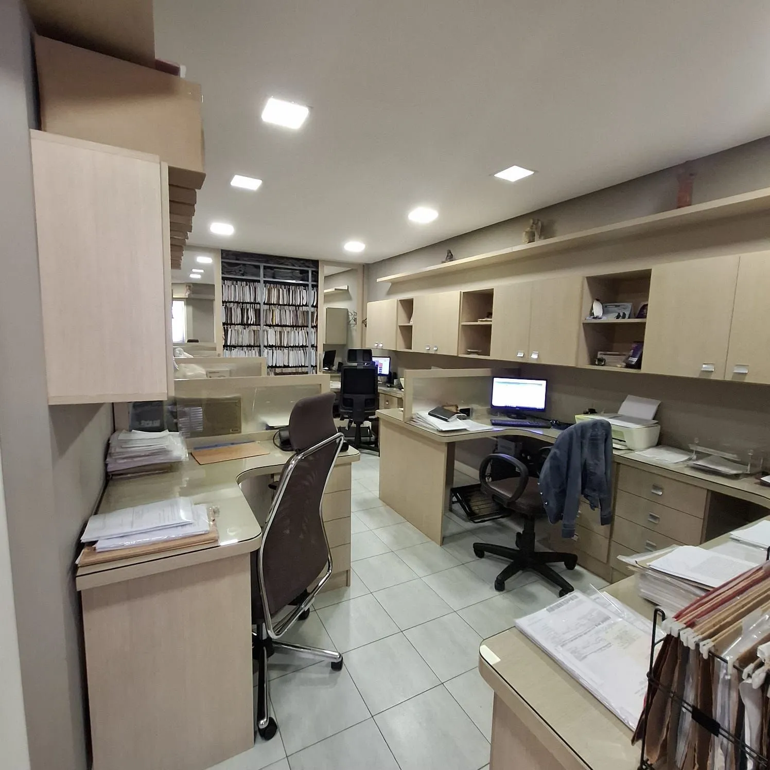 Imagem Sala Comercial com vaga para um carro escriturada