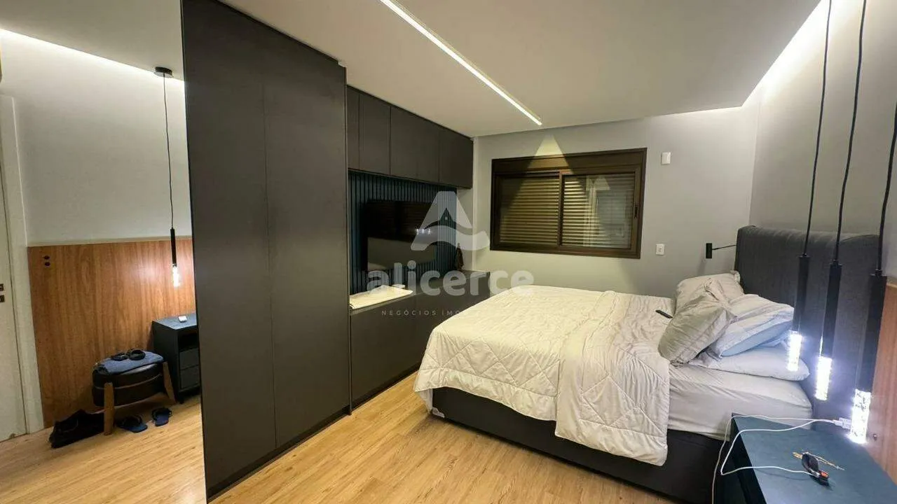 Imagem Apartamento à venda com 2 quartos 1 suíte, 81m² em Kobrasol São José