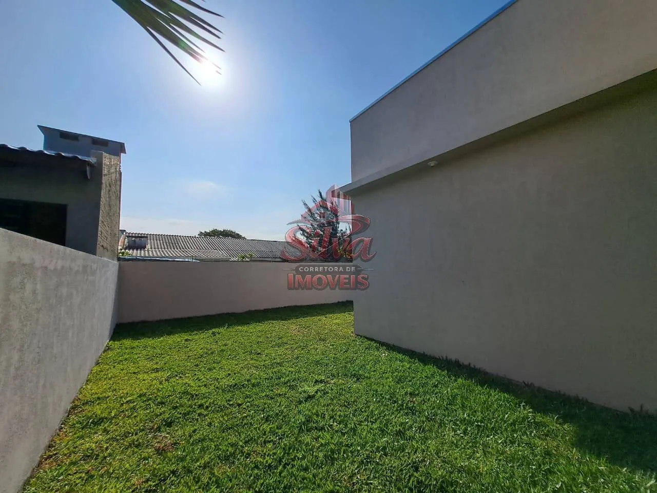 Imagem Casa alto padrão com suíte no Centro de Imbé
