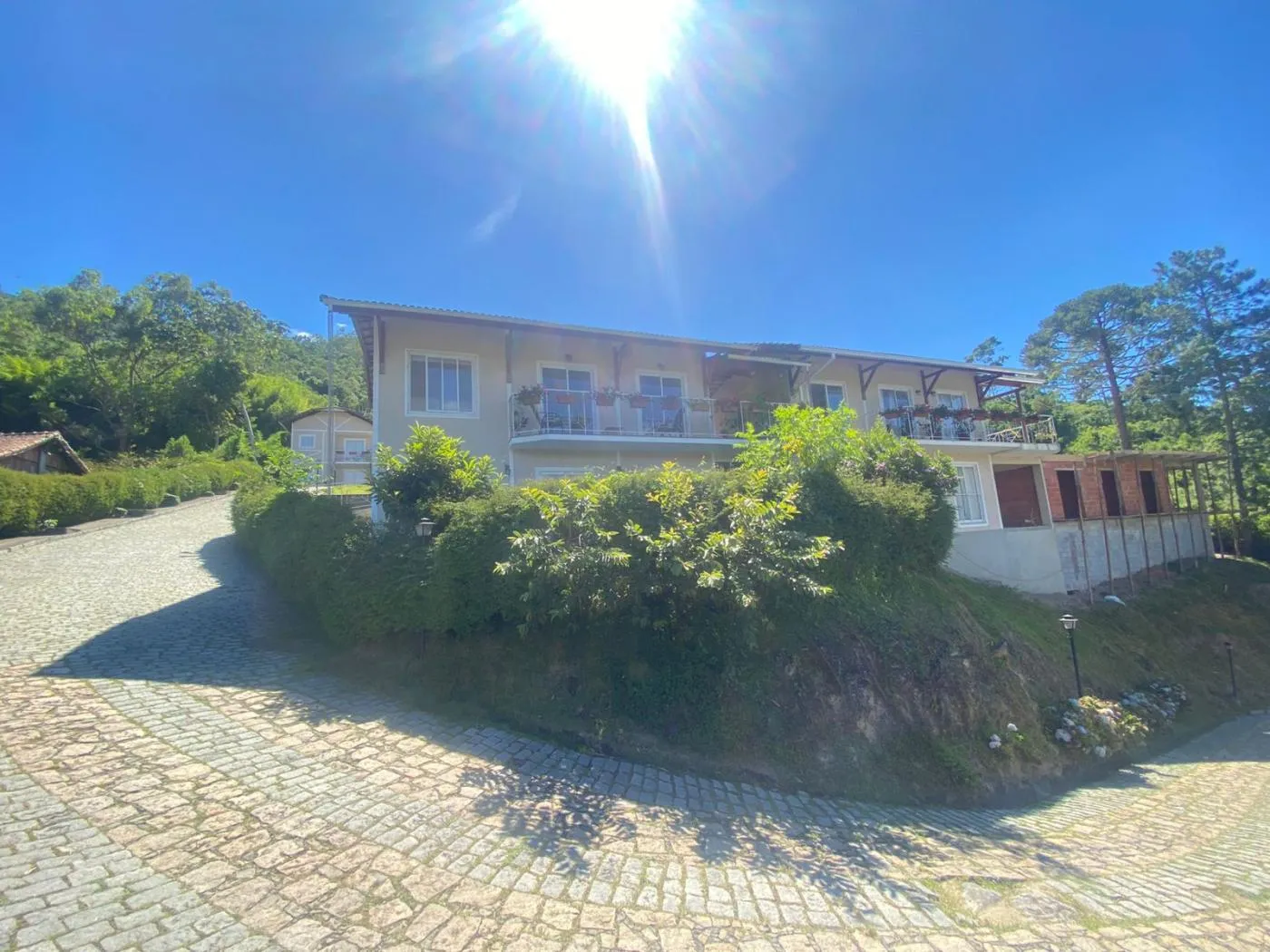 Imagem Casa em Condomínio para Venda em Teresópolis / RJ no bairro Vargem Grande