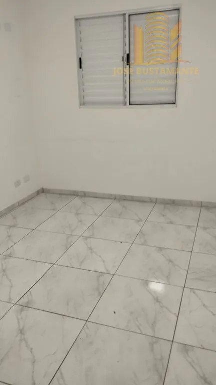 Imagem Sobrado 132m² com Churrasqueira e Varanda - Vila Nair