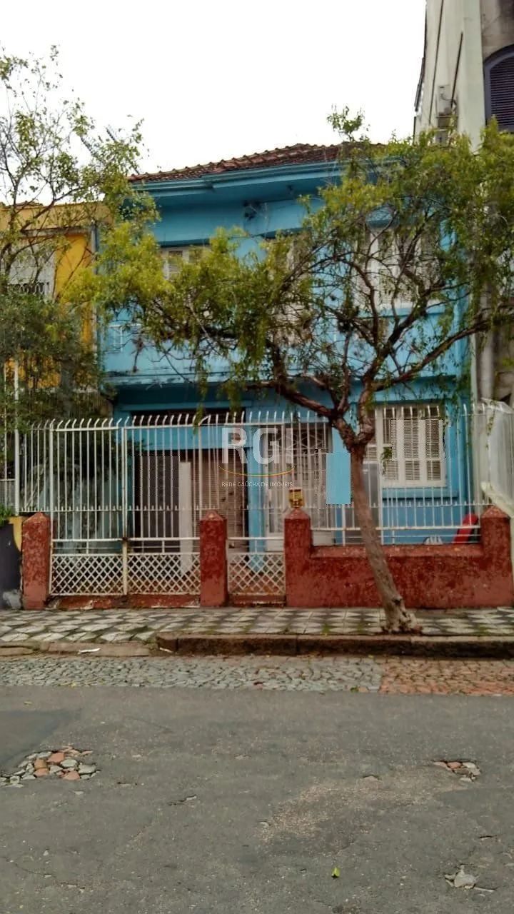 Imagem Casa para Venda - 160m², 3 dormitórios, 1 vaga - Cidade Baixa