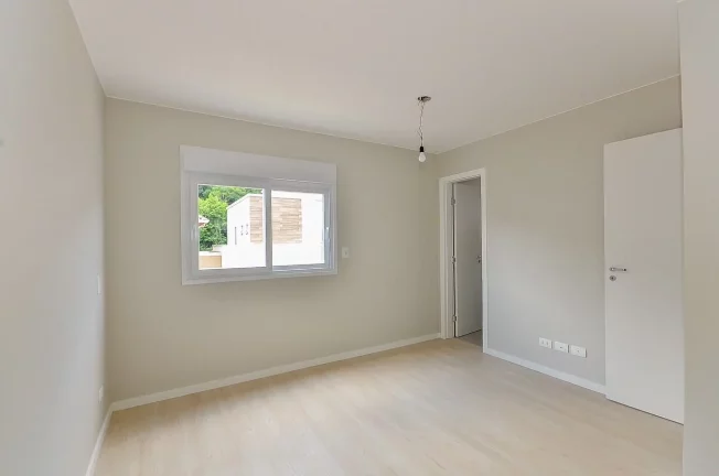 Imagem Casa à Venda em Condomínio – 3 Quartos, 1 Suíte, 131m², Campo Comprido, Curitiba