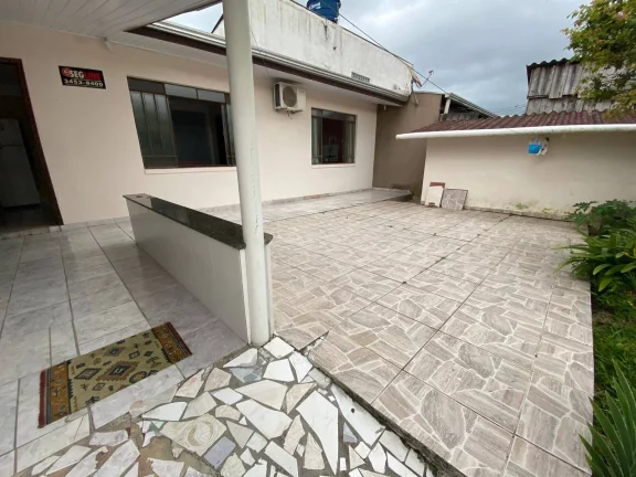 Imagem Terreno 360m² com Casa Não Averbada em Matinhos